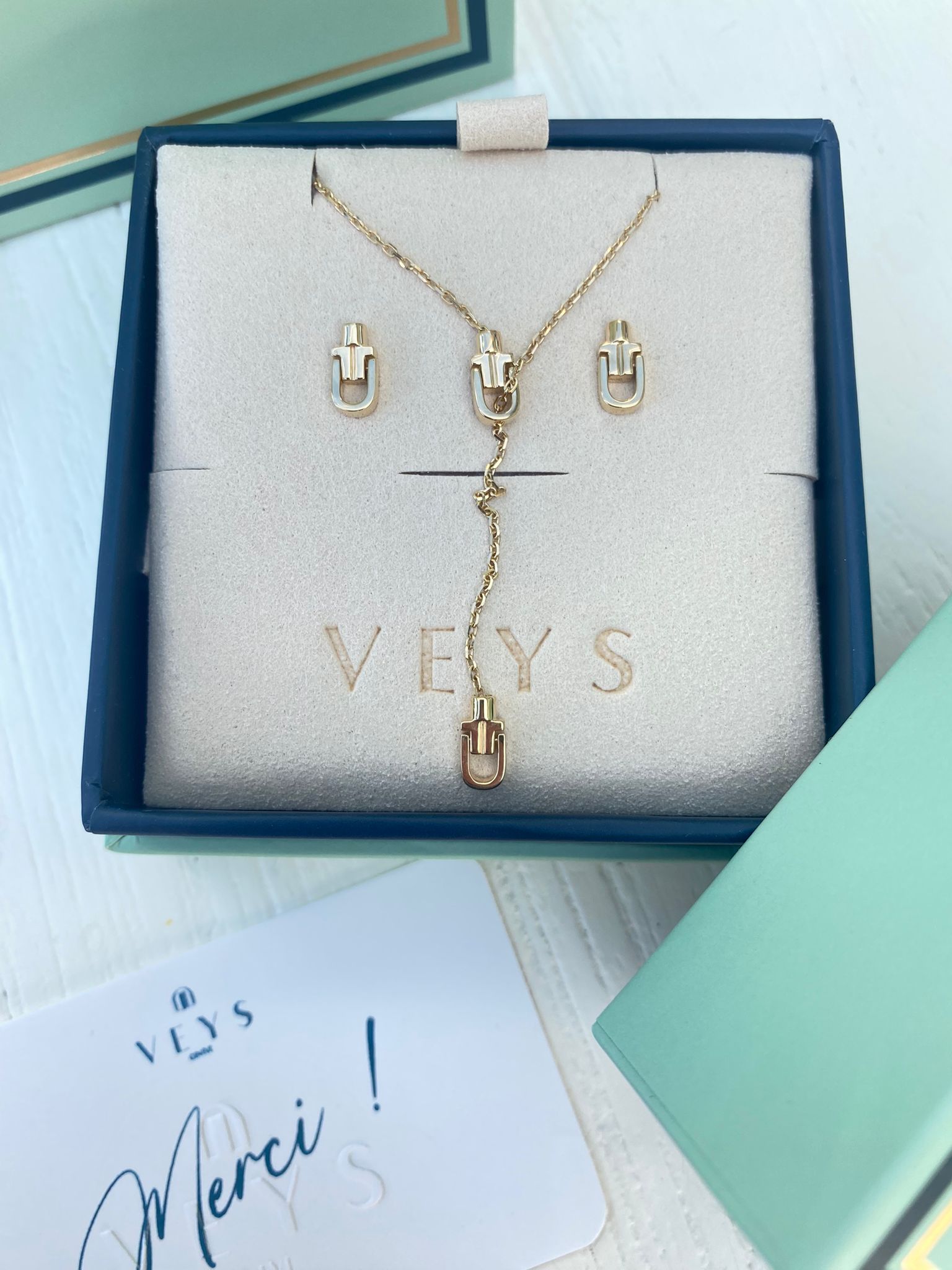 Diapason Classic Y Necklace – 18K Yellow Gold