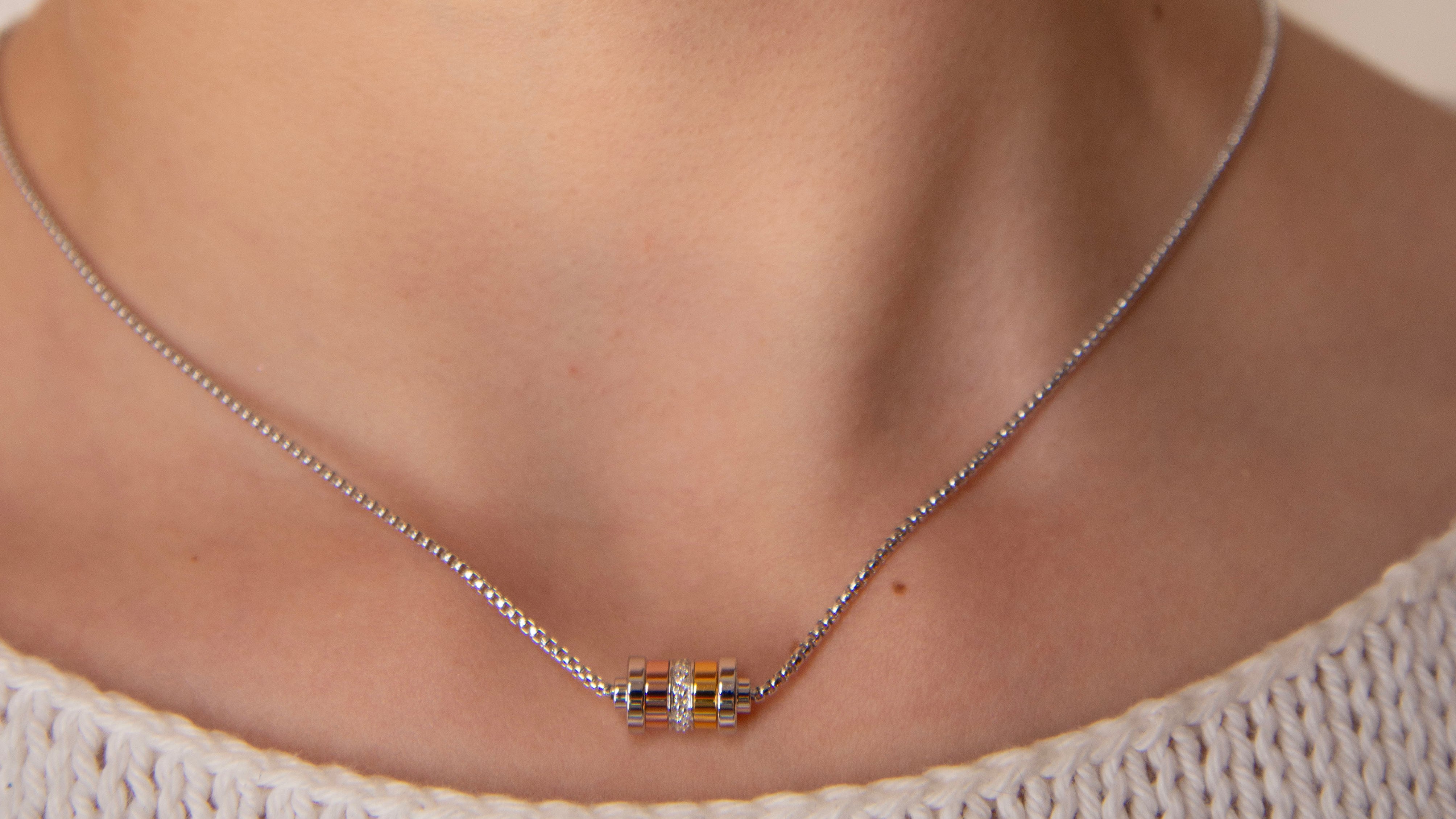 Collier Lock to Heaven