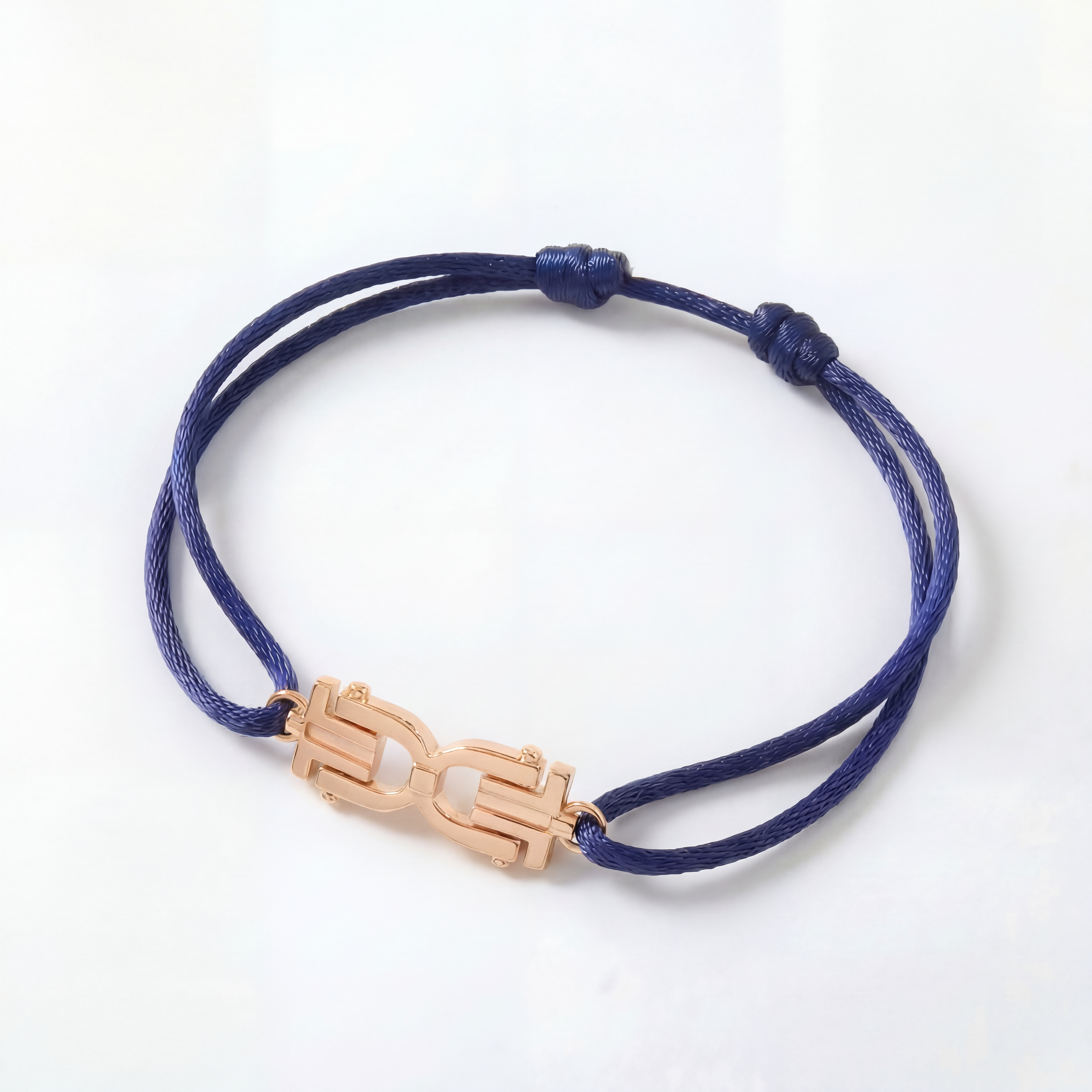<h3>Cord Bracelet</h3><p><h4>18K Rose Gold - Marine Blue Cord</h4>