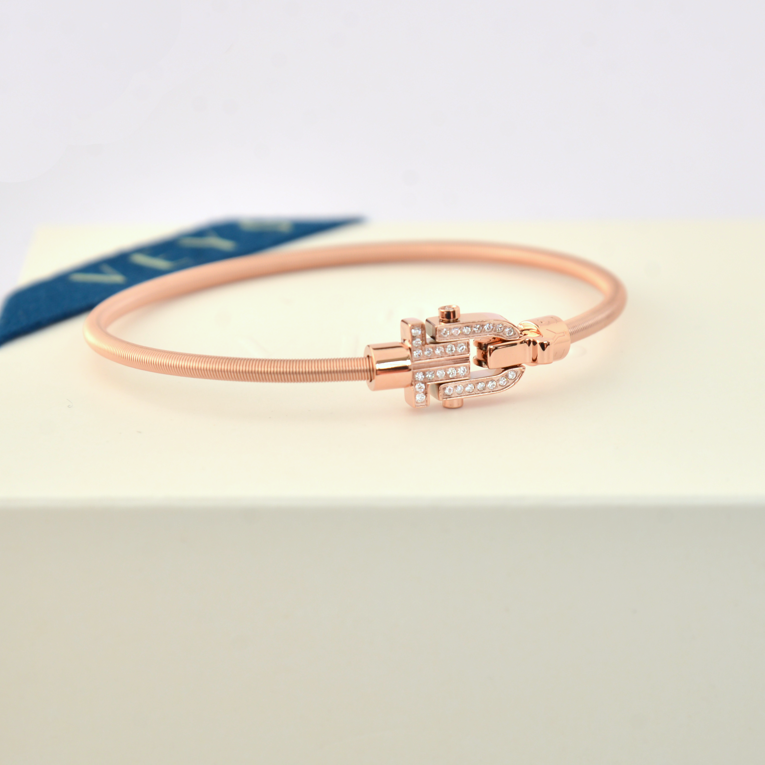 Bracelet Diapason VIBES - Corde doré rose , fermoir doré rose et diamants